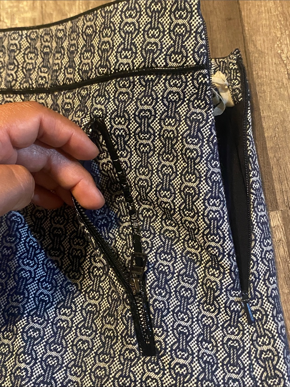 Tory Burch Navy & White Geo Front-Zip Mini Skirt - Picture 7 of 9